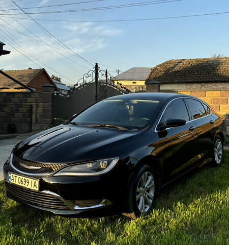 Черный Крайслер 200, объемом двигателя 2.36 л и пробегом 163 тыс. км за 12500 $, фото 1 на Automoto.ua