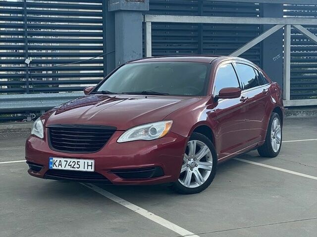 Червоний Крайслер 200, об'ємом двигуна 2.36 л та пробігом 230 тис. км за 7200 $, фото 1 на Automoto.ua