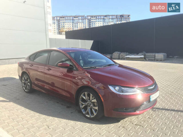 Красный Крайслер 200, объемом двигателя 2.4 л и пробегом 200 тыс. км за 9000 $, фото 1 на Automoto.ua