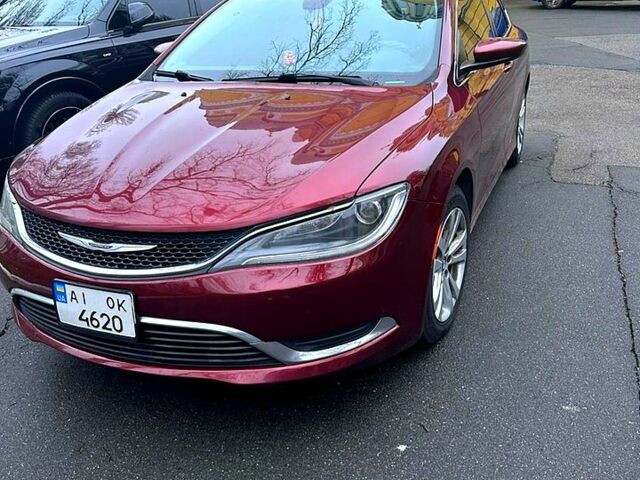 Красный Крайслер 200, объемом двигателя 2.4 л и пробегом 210 тыс. км за 7000 $, фото 1 на Automoto.ua