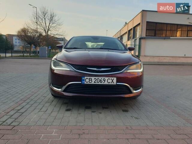 Красный Крайслер 200, объемом двигателя 2.36 л и пробегом 223 тыс. км за 8300 $, фото 1 на Automoto.ua