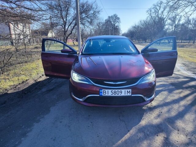 Червоний Крайслер 200, об'ємом двигуна 2.4 л та пробігом 248 тис. км за 10000 $, фото 1 на Automoto.ua