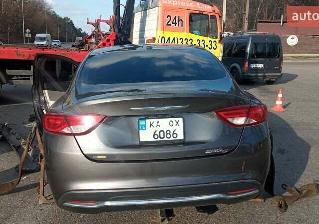 Крайслер 200, объемом двигателя 2.4 л и пробегом 200 тыс. км за 2500 $, фото 1 на Automoto.ua