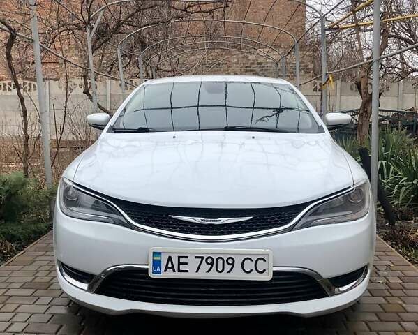 Крайслер 200, об'ємом двигуна 2.4 л та пробігом 149 тис. км за 8800 $, фото 1 на Automoto.ua