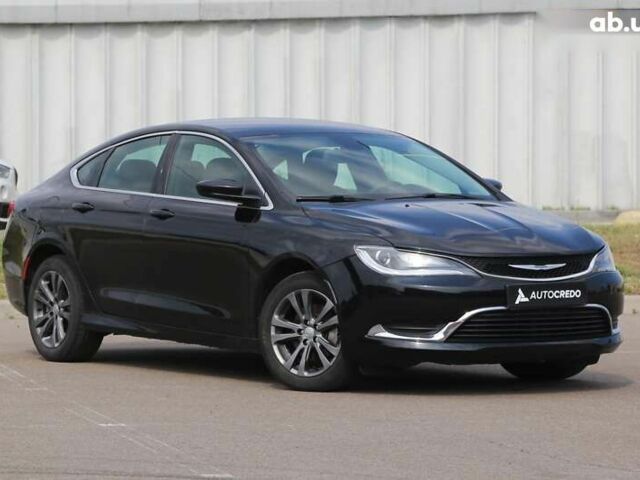 Крайслер 200 2015 в Киеве на Automoto.ua Крайслер 200, объемом двигателя 2.4 л и пробегом 117 тыс. км за 10000 $, фото 1 на Automoto.ua