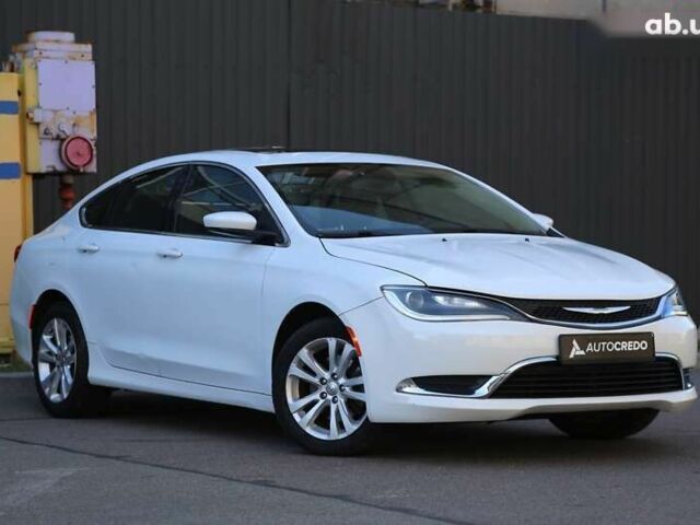 Крайслер 200, объемом двигателя 2.4 л и пробегом 108 тыс. км за 10300 $, фото 1 на Automoto.ua