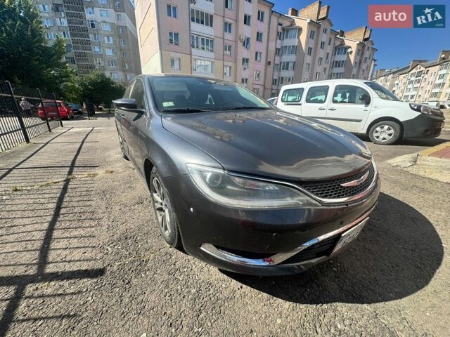 Сірий Крайслер 200, об'ємом двигуна 2.4 л та пробігом 345 тис. км за 8900 $, фото 1 на Automoto.ua