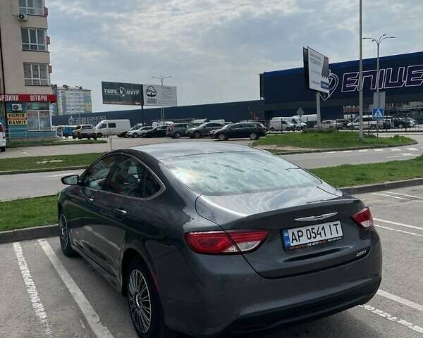 Сірий Крайслер 200, об'ємом двигуна 2.36 л та пробігом 187 тис. км за 7999 $, фото 1 на Automoto.ua