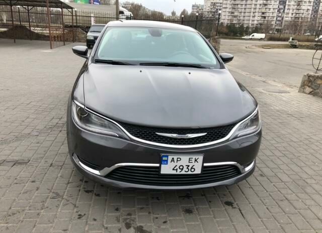 Сірий Крайслер 200, об'ємом двигуна 2.4 л та пробігом 78 тис. км за 13000 $, фото 1 на Automoto.ua