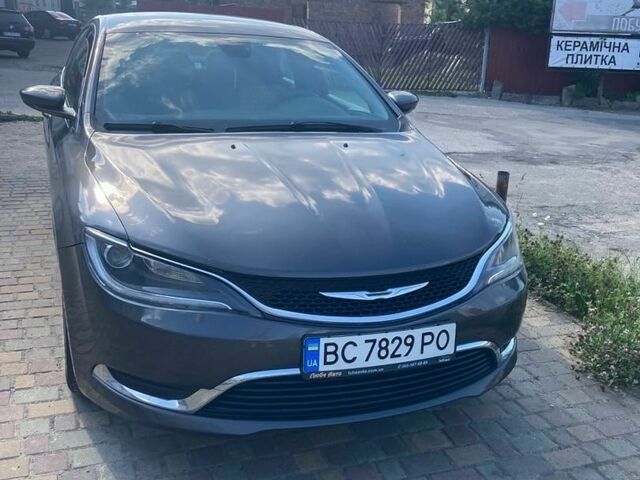 Сірий Крайслер 200, об'ємом двигуна 2.36 л та пробігом 143 тис. км за 9500 $, фото 1 на Automoto.ua
