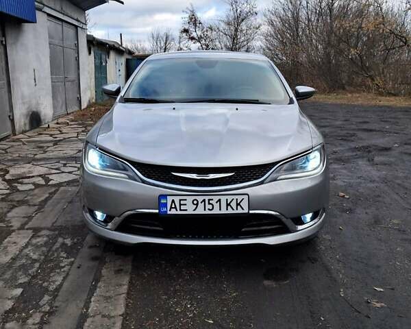 Сірий Крайслер 200, об'ємом двигуна 2.4 л та пробігом 215 тис. км за 12200 $, фото 1 на Automoto.ua