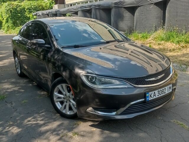 Серый Крайслер 200, объемом двигателя 2.4 л и пробегом 187 тыс. км за 9109 $, фото 1 на Automoto.ua