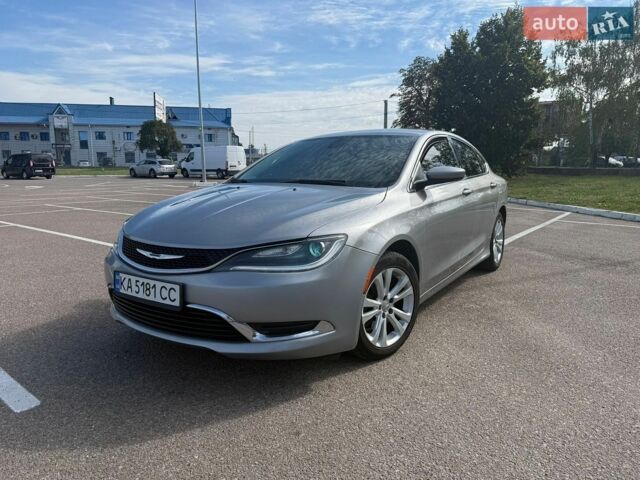 Серый Крайслер 200, объемом двигателя 2.36 л и пробегом 192 тыс. км за 7350 $, фото 1 на Automoto.ua