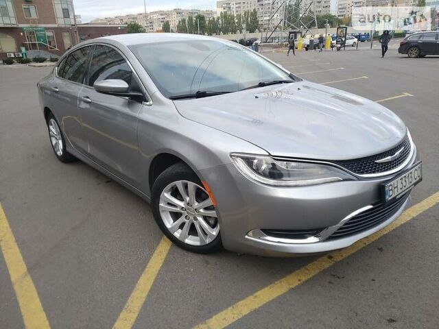 Серый Крайслер 200, объемом двигателя 2.4 л и пробегом 48 тыс. км за 10400 $, фото 1 на Automoto.ua