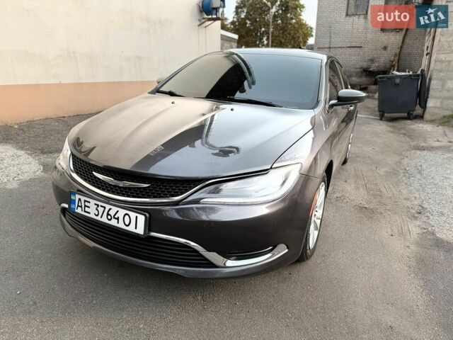 Сірий Крайслер 200, об'ємом двигуна 2.4 л та пробігом 134 тис. км за 9999 $, фото 1 на Automoto.ua