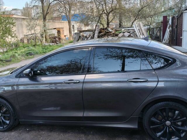 Серый Крайслер 200, объемом двигателя 3.6 л и пробегом 210 тыс. км за 11600 $, фото 1 на Automoto.ua