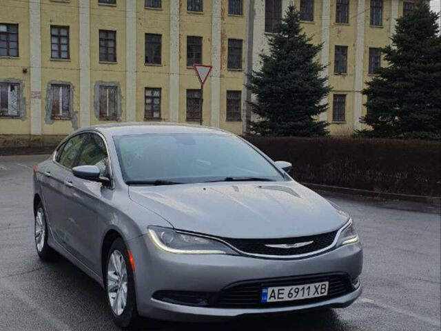Сірий Крайслер 200, об'ємом двигуна 2.36 л та пробігом 205 тис. км за 9500 $, фото 1 на Automoto.ua
