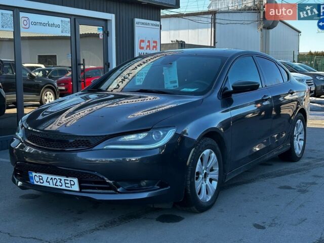 Сірий Крайслер 200, об'ємом двигуна 2.4 л та пробігом 341 тис. км за 8100 $, фото 1 на Automoto.ua