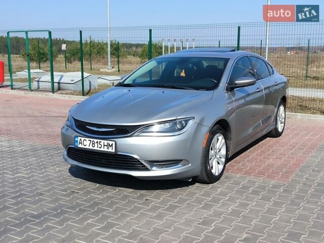 Серый Крайслер 200, объемом двигателя 2.36 л и пробегом 184 тыс. км за 13200 $, фото 1 на Automoto.ua