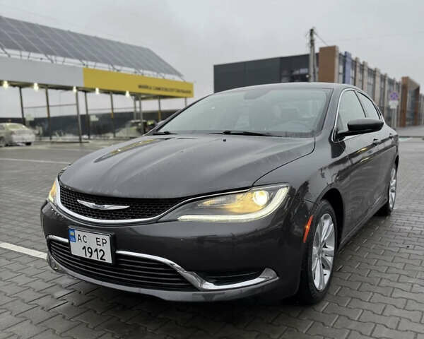 Сірий Крайслер 200, об'ємом двигуна 2.36 л та пробігом 109 тис. км за 10999 $, фото 1 на Automoto.ua