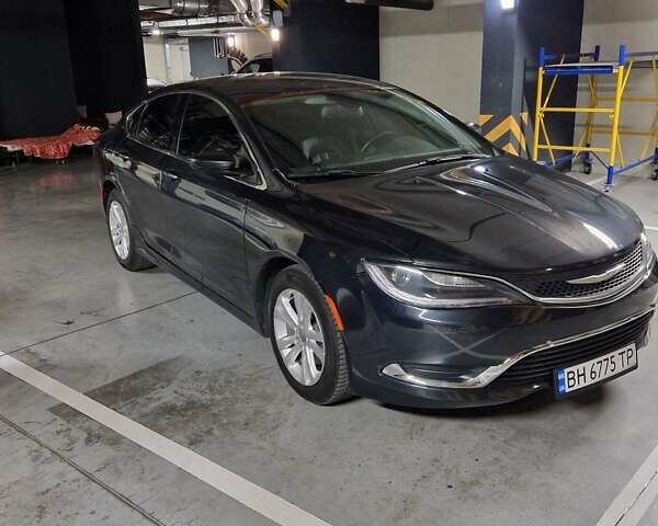 Серый Крайслер 200, объемом двигателя 2.36 л и пробегом 60 тыс. км за 12500 $, фото 1 на Automoto.ua