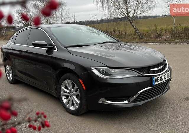 Серый Крайслер 200, объемом двигателя 2.36 л и пробегом 78 тыс. км за 10200 $, фото 1 на Automoto.ua