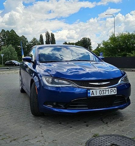 Синій Крайслер 200, об'ємом двигуна 2.4 л та пробігом 220 тис. км за 8200 $, фото 1 на Automoto.ua