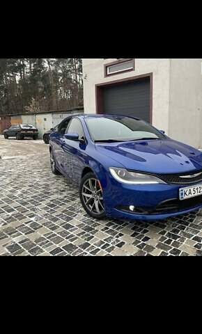 Синий Крайслер 200, объемом двигателя 2.4 л и пробегом 235 тыс. км за 9000 $, фото 1 на Automoto.ua