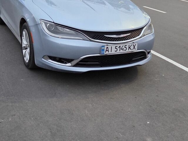 Синий Крайслер 200, объемом двигателя 2.4 л и пробегом 227 тыс. км за 10200 $, фото 1 на Automoto.ua