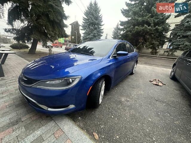 Синий Крайслер 200, объемом двигателя 2.36 л и пробегом 159 тыс. км за 10000 $, фото 1 на Automoto.ua