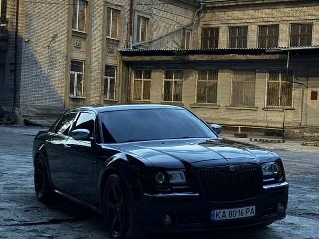 Чорний Крайслер 300C, об'ємом двигуна 3.5 л та пробігом 265 тис. км за 8200 $, фото 1 на Automoto.ua
