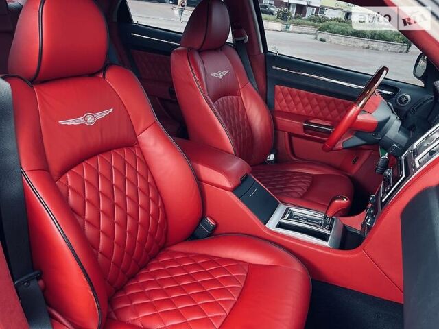 Черный Крайслер 300C, объемом двигателя 5.7 л и пробегом 77 тыс. км за 12200 $, фото 1 на Automoto.ua