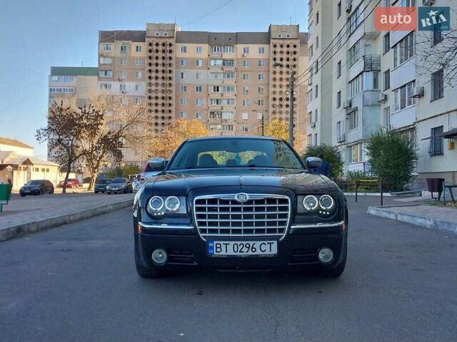 Чорний Крайслер 300C, об'ємом двигуна 2.74 л та пробігом 262 тис. км за 7250 $, фото 1 на Automoto.ua