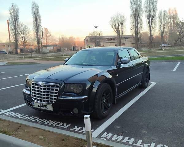 Чорний Крайслер 300C, об'ємом двигуна 2.74 л та пробігом 245 тис. км за 7000 $, фото 1 на Automoto.ua