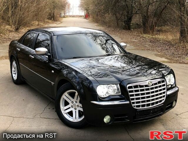 Чорний Крайслер 300C, об'ємом двигуна 27 л та пробігом 187 тис. км за 5800 $, фото 1 на Automoto.ua