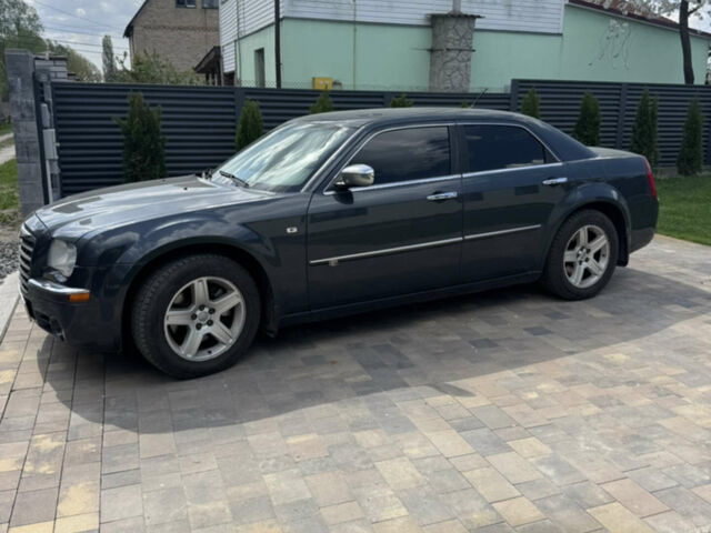 Сірий Крайслер 300C, об'ємом двигуна 2.74 л та пробігом 352 тис. км за 7900 $, фото 1 на Automoto.ua