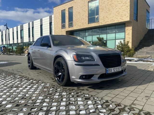 Сірий Крайслер 300C, об'ємом двигуна 3.6 л та пробігом 300 тис. км за 12000 $, фото 1 на Automoto.ua