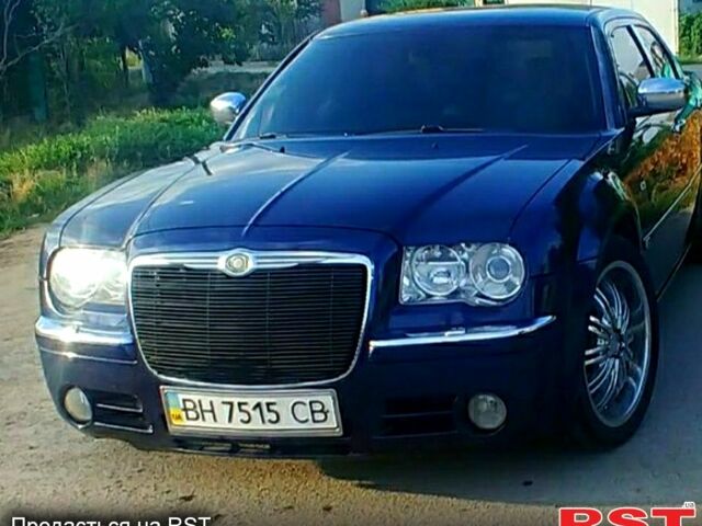 Синий Крайслер 300C, объемом двигателя 2.7 л и пробегом 200 тыс. км за 7300 $, фото 1 на Automoto.ua