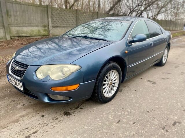 Серый Крайслер 300М, объемом двигателя 2.7 л и пробегом 300 тыс. км за 2800 $, фото 1 на Automoto.ua