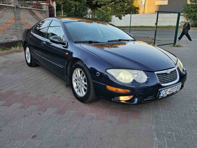 Синий Крайслер 300М, объемом двигателя 3.5 л и пробегом 333 тыс. км за 2309 $, фото 1 на Automoto.ua
