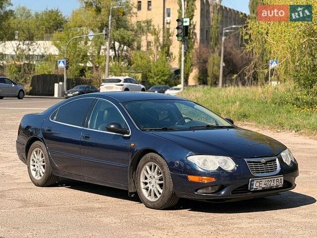 Синий Крайслер 300М, объемом двигателя 3.5 л и пробегом 245 тыс. км за 3200 $, фото 1 на Automoto.ua