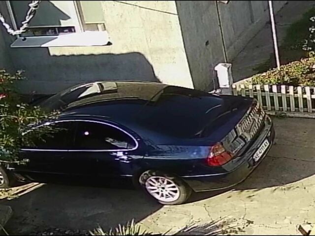 Синий Крайслер 300М, объемом двигателя 2.7 л и пробегом 140 тыс. км за 4497 $, фото 1 на Automoto.ua