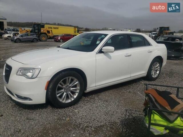 Білий Крайслер 300, об'ємом двигуна 3.6 л та пробігом 49 тис. км за 3000 $, фото 1 на Automoto.ua