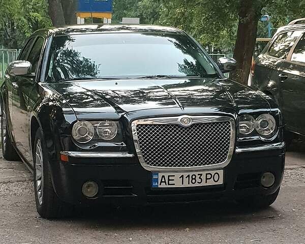 Крайслер 300, объемом двигателя 2.7 л и пробегом 226 тыс. км за 9700 $, фото 1 на Automoto.ua