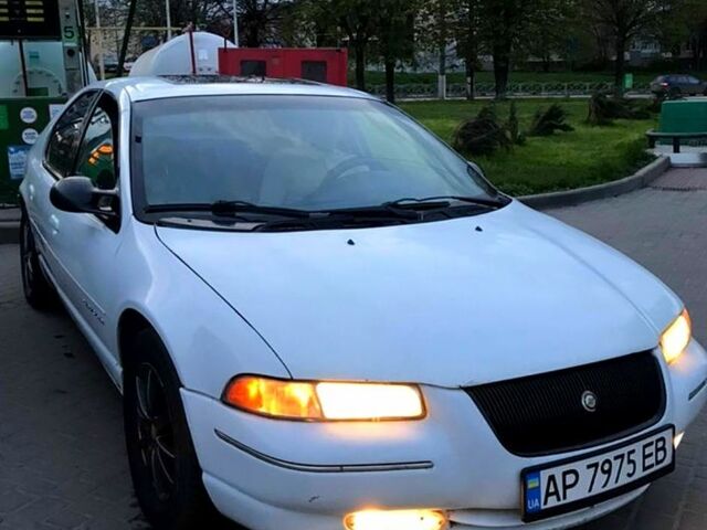 Білий Крайслер Cirrus, об'ємом двигуна 2.5 л та пробігом 200 тис. км за 1000 $, фото 1 на Automoto.ua