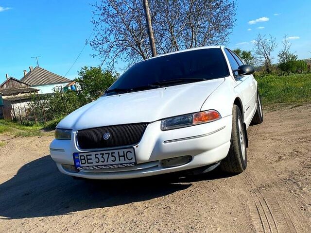 Белый Крайслер Циррус, объемом двигателя 2.5 л и пробегом 0 тыс. км за 1750 $, фото 1 на Automoto.ua