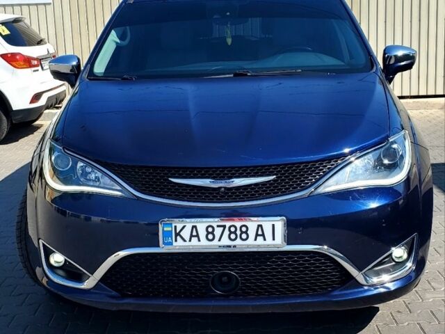 Синій Крайслер Інша, об'ємом двигуна 3.6 л та пробігом 149 тис. км за 20800 $, фото 1 на Automoto.ua