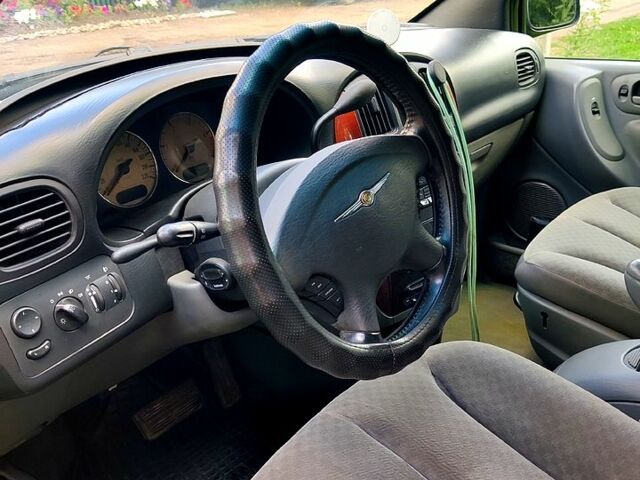 Крайслер Гранд Вояджер 2005 в Первомайск на Automoto.ua Крайслер Гранд Вояджер, объемом двигателя 2.8 л и пробегом 450 тыс. км за 2280 $, фото 1 на Automoto.ua