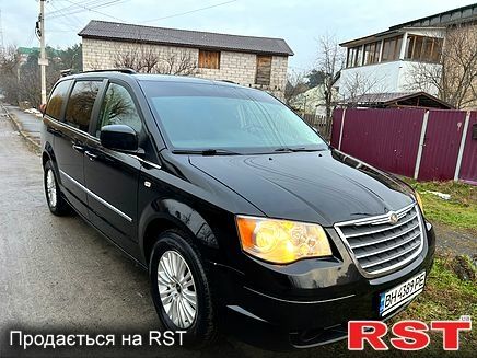 Крайслер Grand Voyager, об'ємом двигуна 2.8 л та пробігом 236 тис. км за 9500 $, фото 1 на Automoto.ua