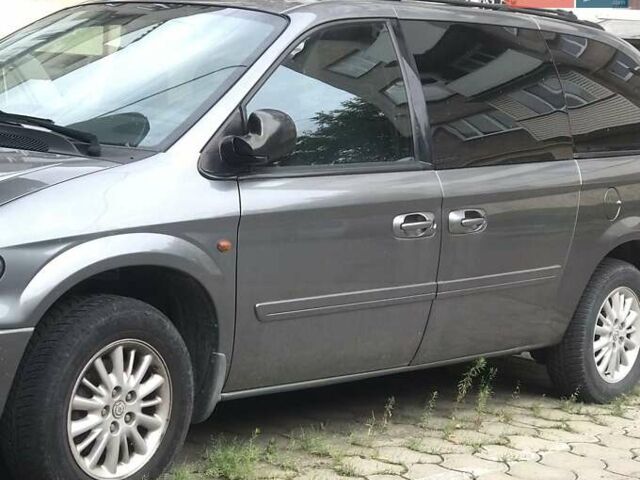 Крайслер Grand Voyager, об'ємом двигуна 2.8 л та пробігом 200 тис. км за 5304 $, фото 1 на Automoto.ua